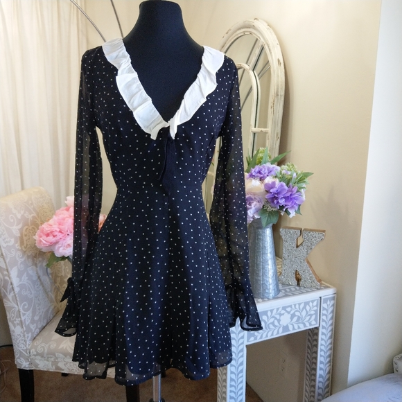 🚫SOLD🅿️NWOT FL&L PARISIAN BIANCA MINI DRESS - Picture 2 of 8